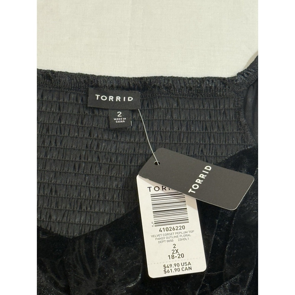 Torrid Blouse Womens Sz 2 Black Velvet Peplum Boho Sweetheart Smocked 18-20 NWT - Picture 2 of 6